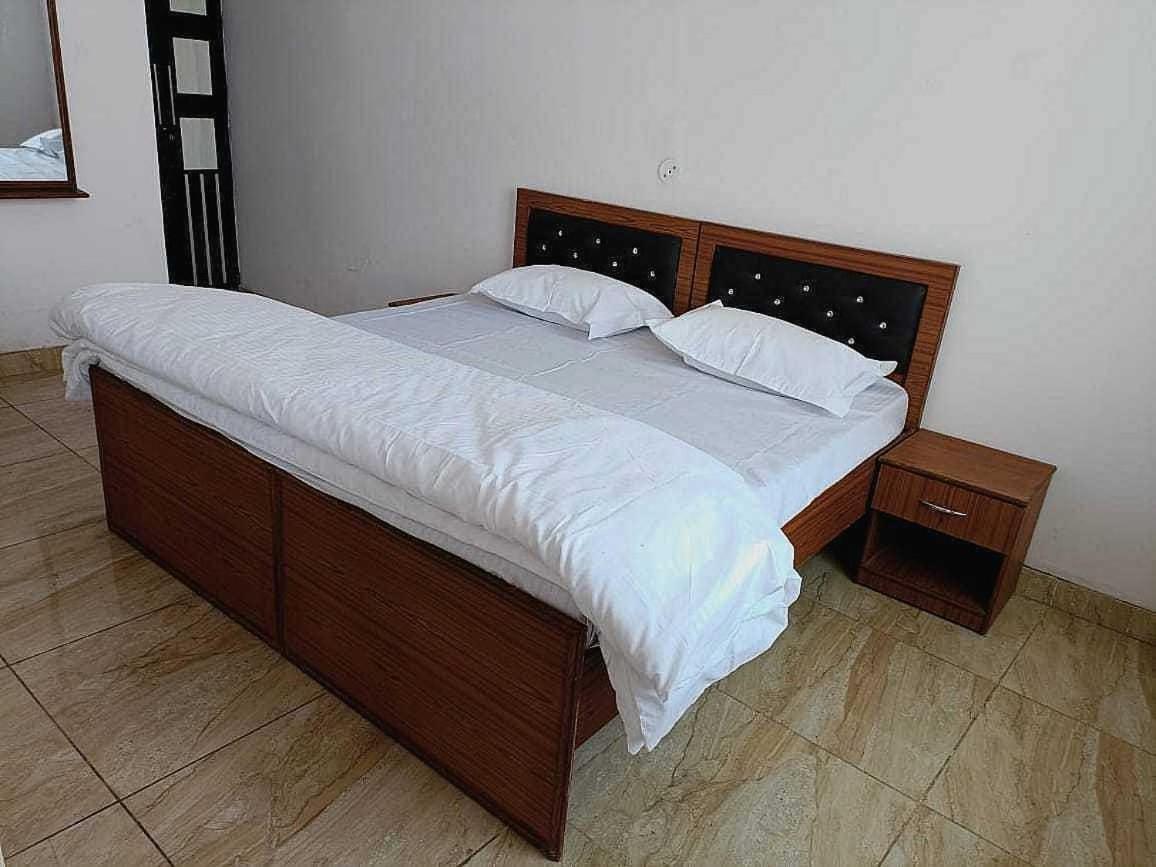 Pop New Hotel Hometown Dadri Buitenkant foto