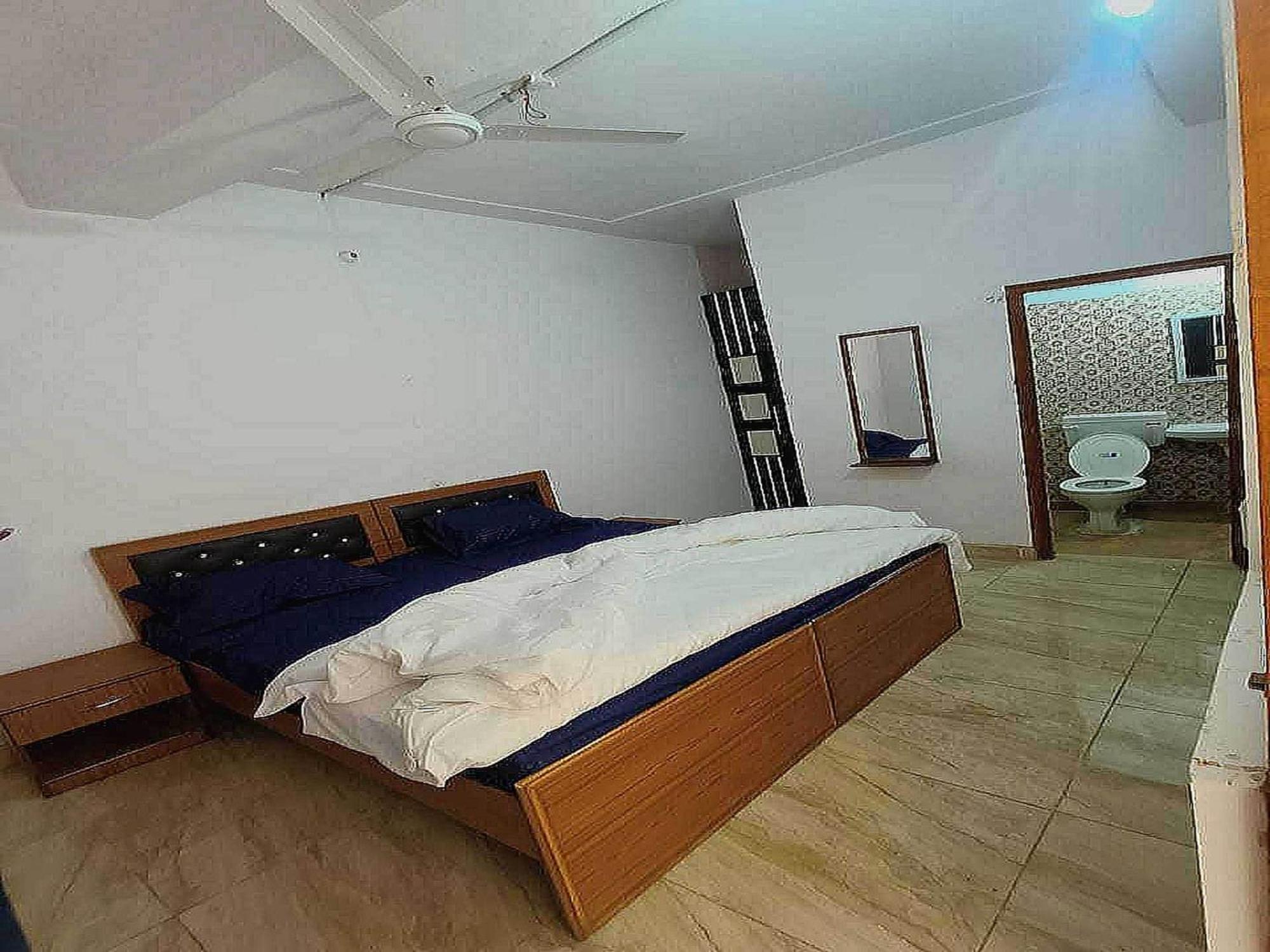 Pop New Hotel Hometown Dadri Buitenkant foto